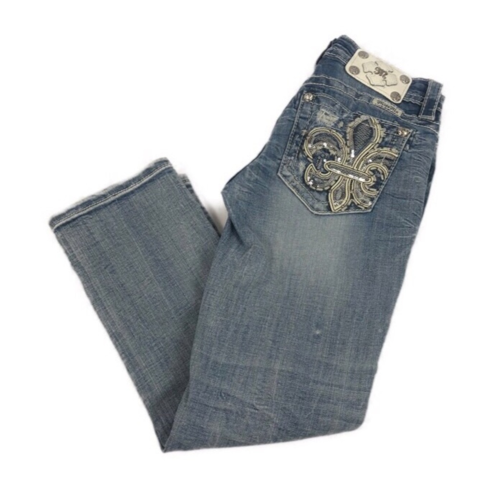 Miss Me Light Wash Standard Crop Jeans 25